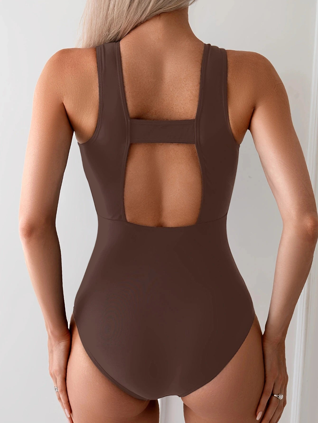 Women's Sporty Slim One Piece Swimsuit | Zipper Front Sleeveless Swimwear Up to XXL